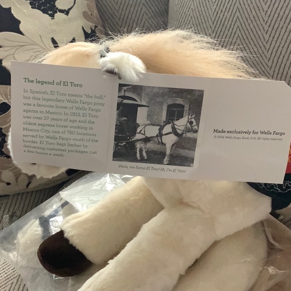 NWT El Toro Wells Fargo Limited Edition Pony - Picture 3 of 3